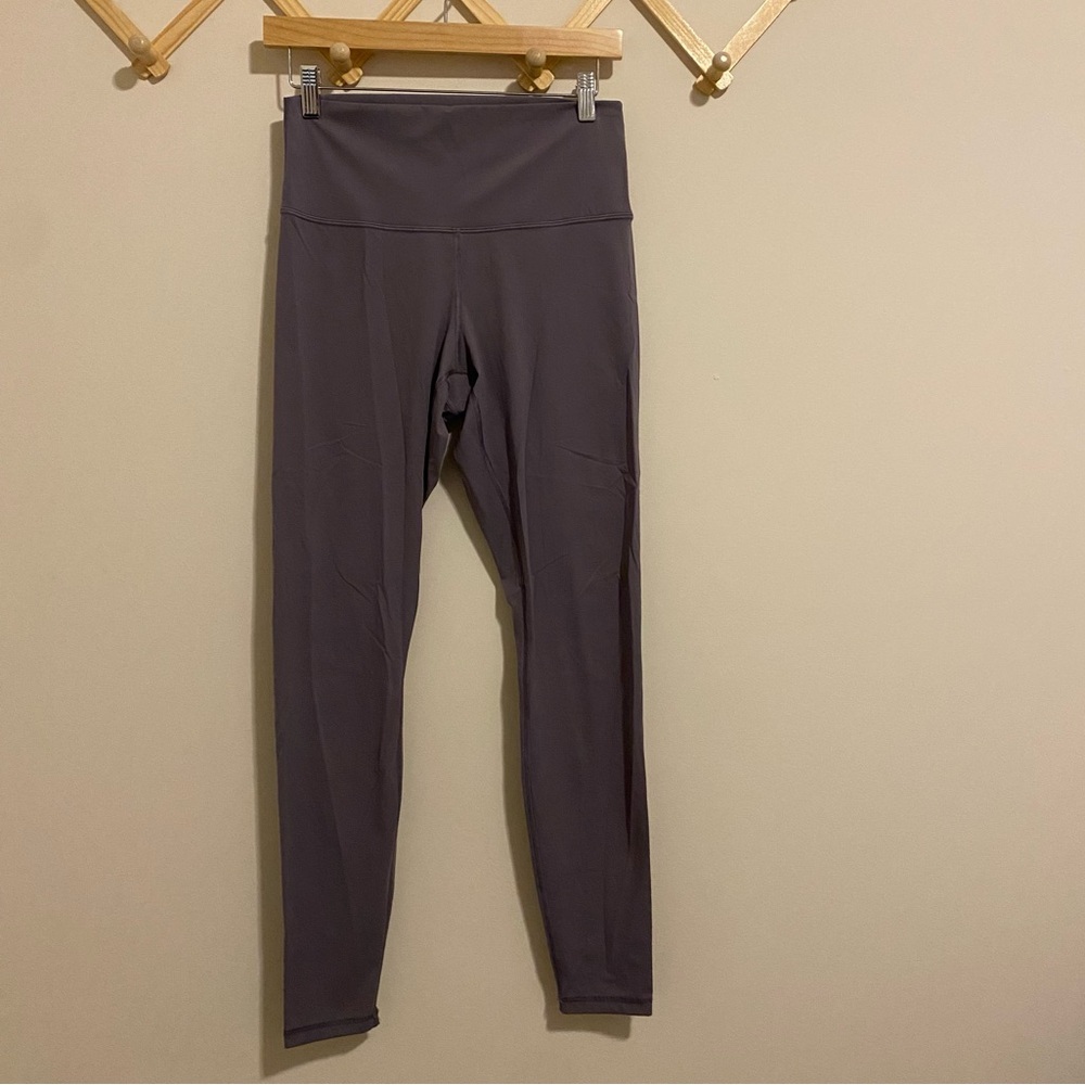 Everlane Purple High Waisted Leggings size Medium